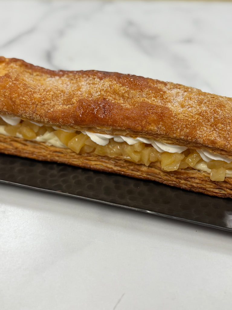 *** Thanksgiving Special: Apple "Strudel" Pie (Family Size) * Available 11/14 - 11/27 *